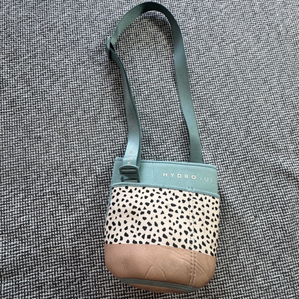 HydroJug Pro Neoprene Sleeve Leopard Colorblock Crossbody Strap Sage Tan
